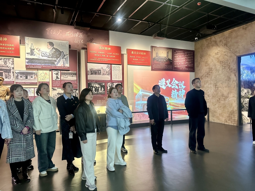机关第九党支部组织党员参观中国共产党人精神谱系馆